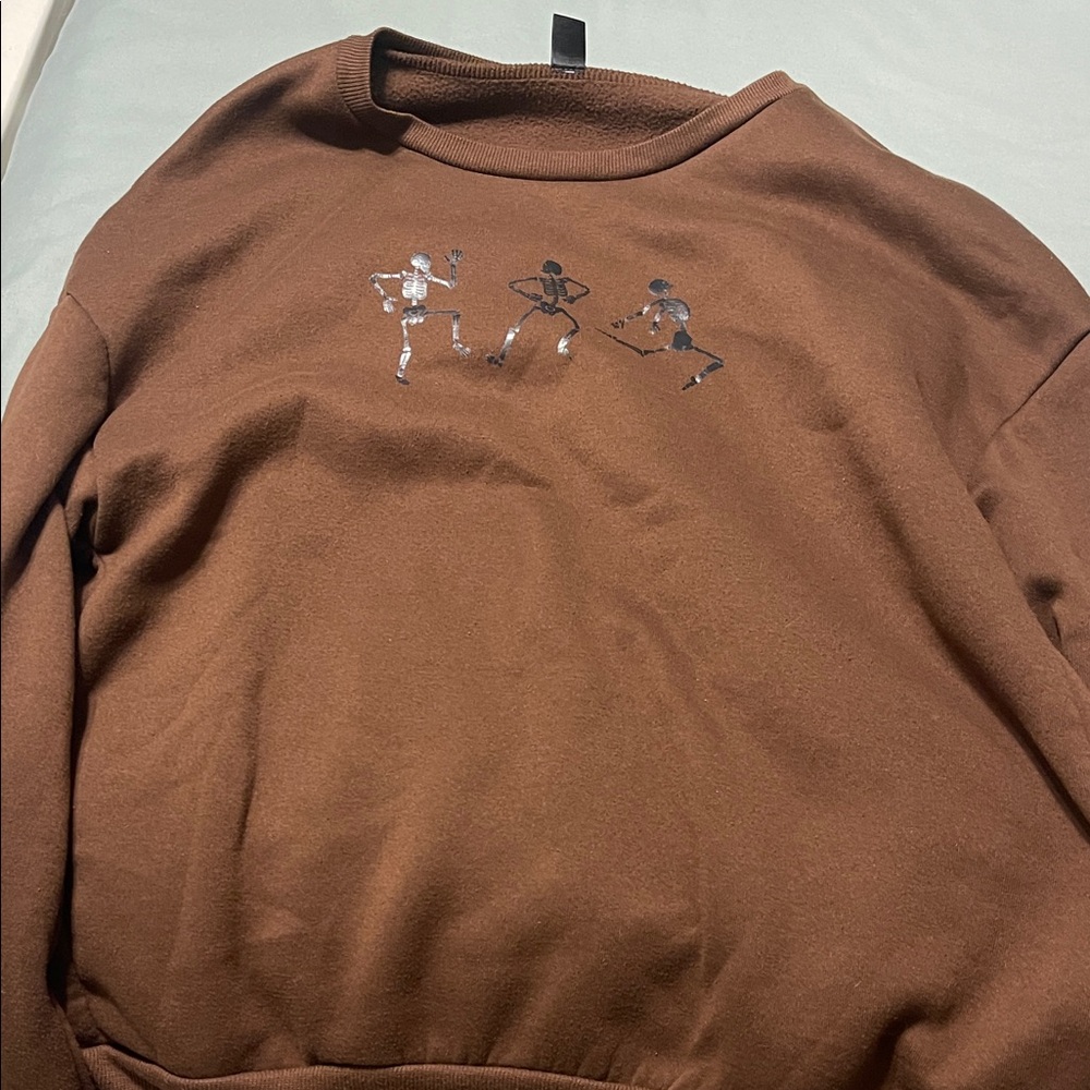SHEIN Brown Graphic Crewneck Sweater